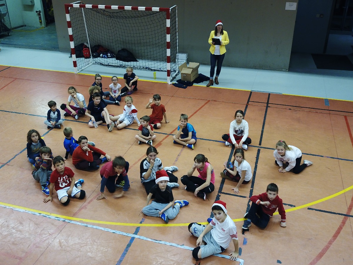 gal/saison 2017-2018/tournoi_de_noel_jeunes/DJI_0036.JPG